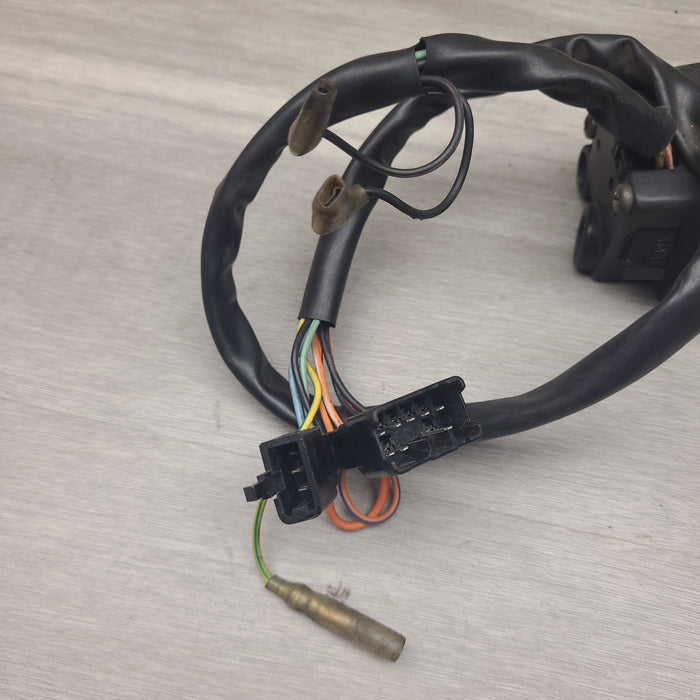 GSF250V Right switch block