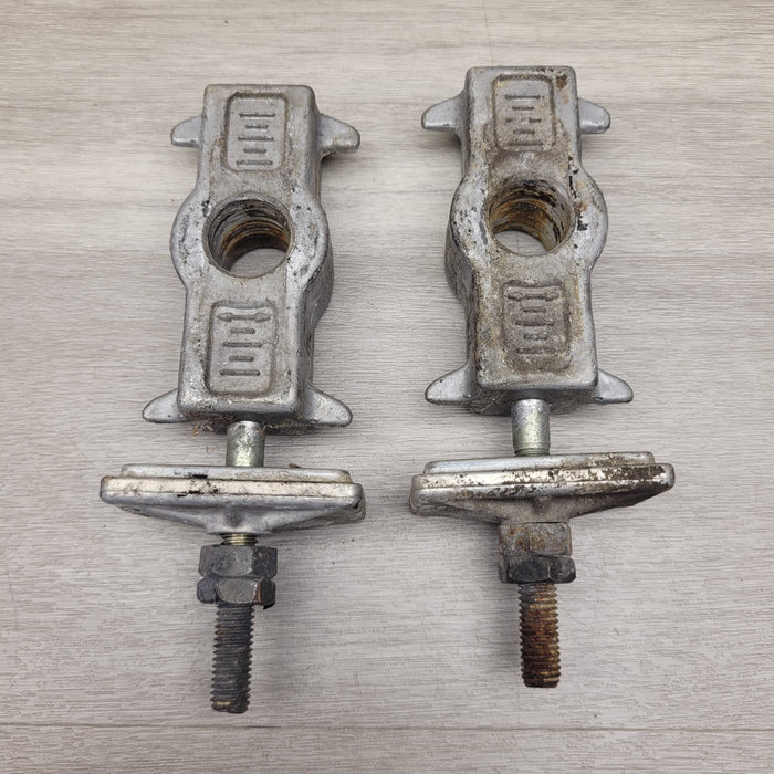 VF500C Magna Axle adjusters