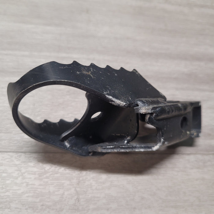 XL750 Transalp (2026) Right Foot peg
