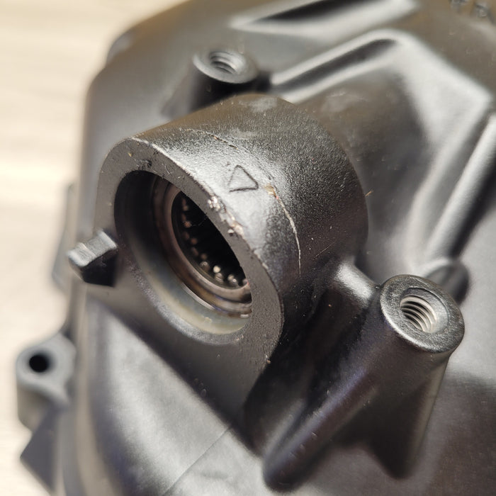 R1 (2007) Clutch Cover - damaged