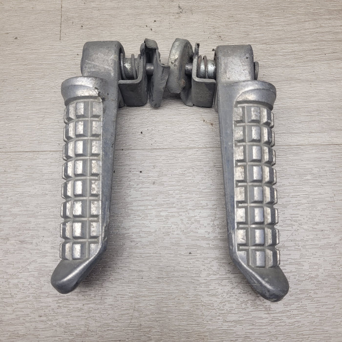 EX250J Ninja Passenger Pegs