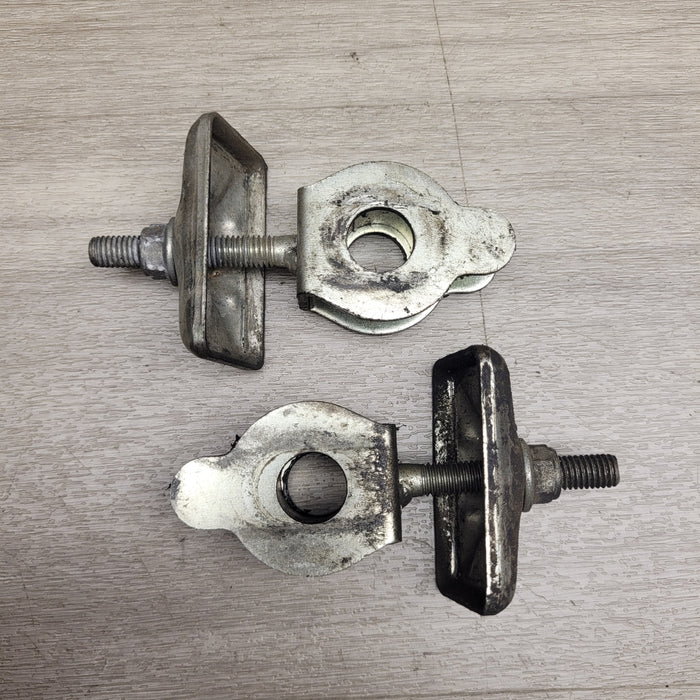 VL250 Intruder Axle Adjusters