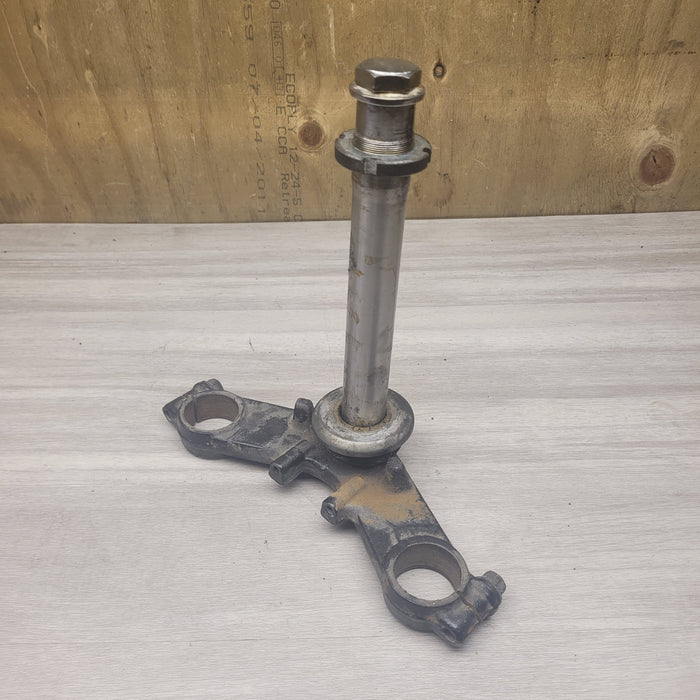 ZZR250 Lower fork clamp