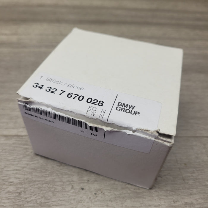 34 32 7 670 028 Speed Sensor