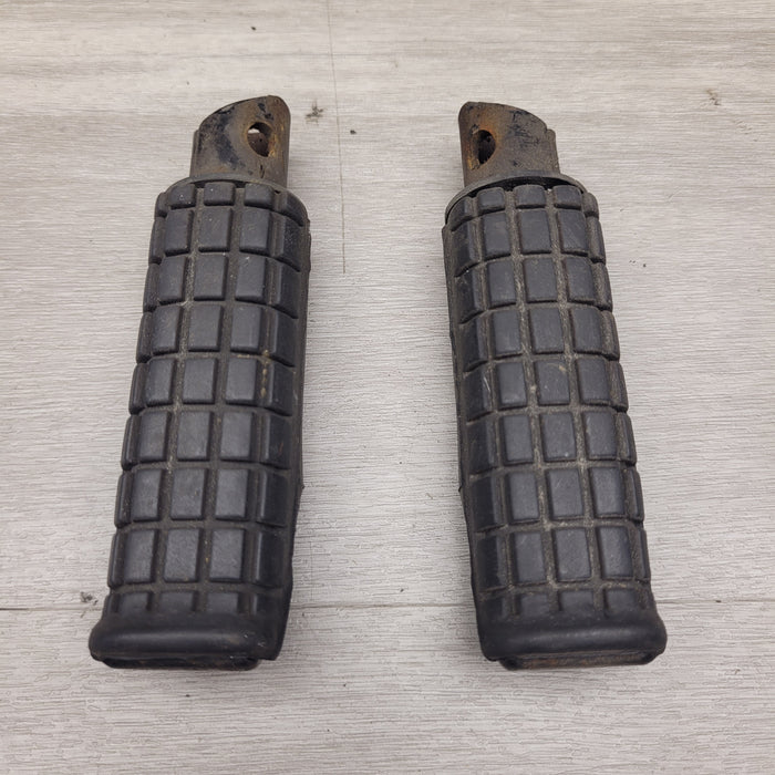 VTR250 (MC33) Rear foot pegs