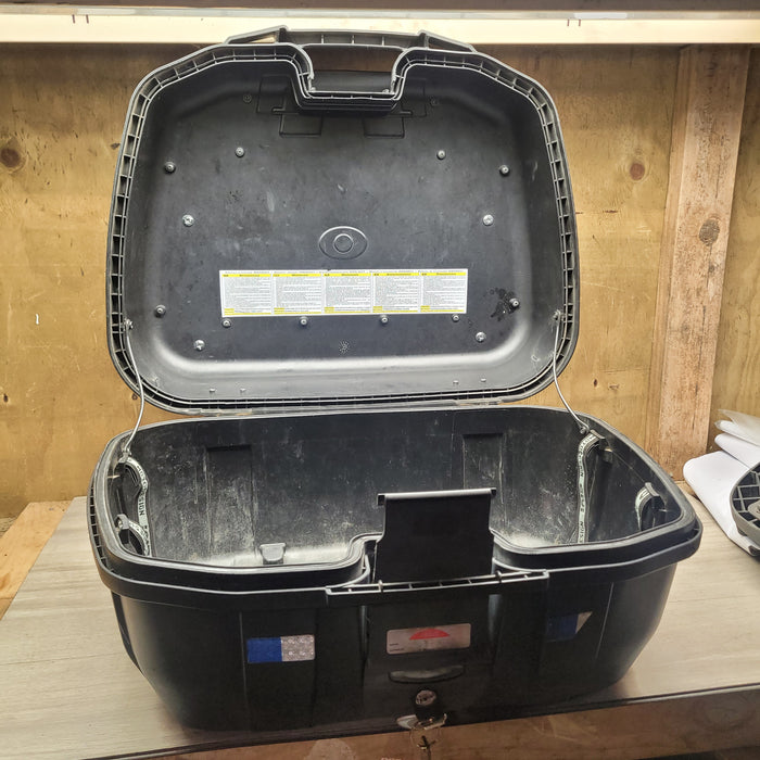 Givi Top Box & Mounting plate