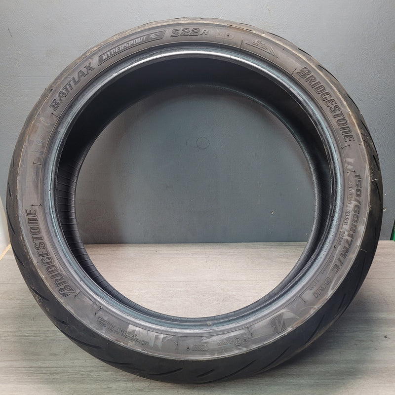 150/60-17 Bridgestone S22R Rear Tyre