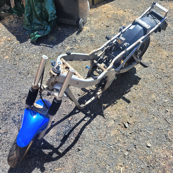 GSX250 Invader Frame (live rego)