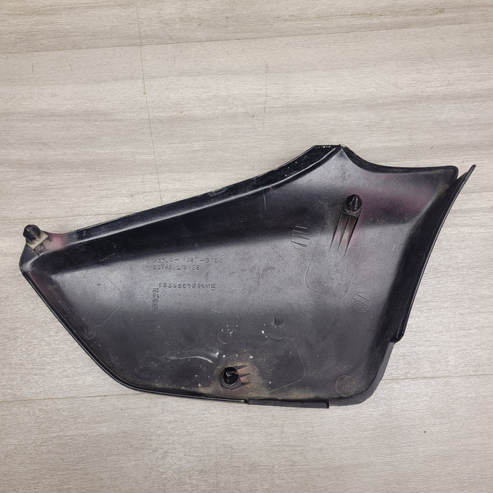 VF500C Magna Left side cover