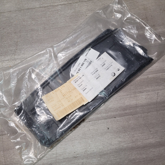 BMW 46 63 1 453 176 Right side pocket cover