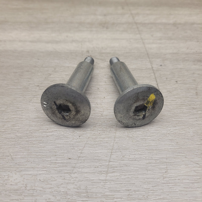 GSX150DXA (2019) Cam cover bolts
