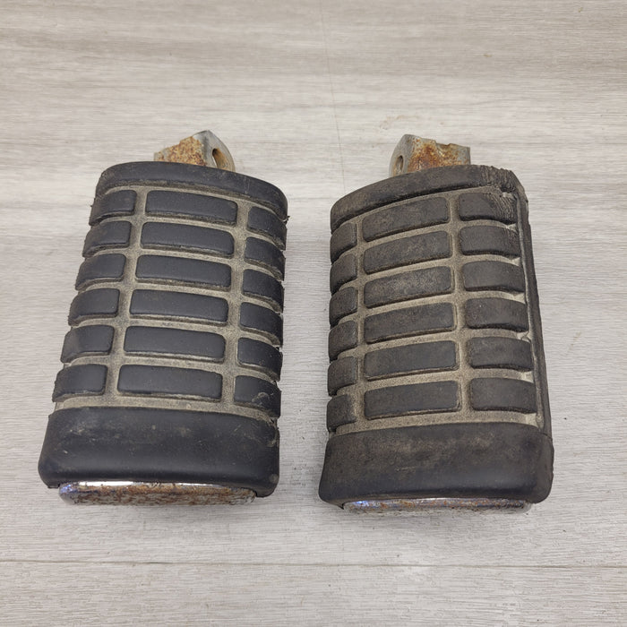 VF500C Magna Foot pegs