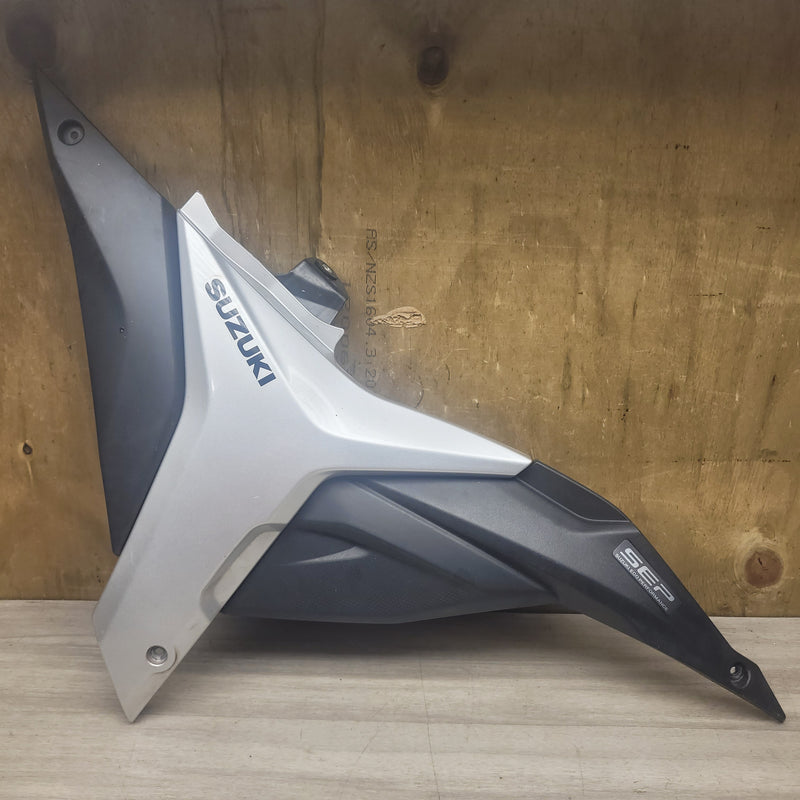 GSX150DXA (2019) right side fairing