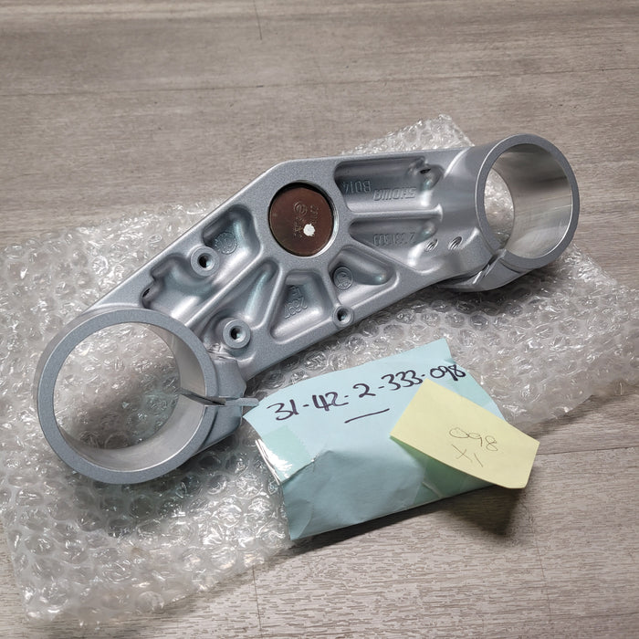 BMW 31 42 2 333 098 Lower Fork Brace