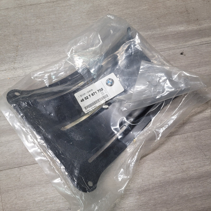 BMW 46 52 7 671 702 Cover Plate