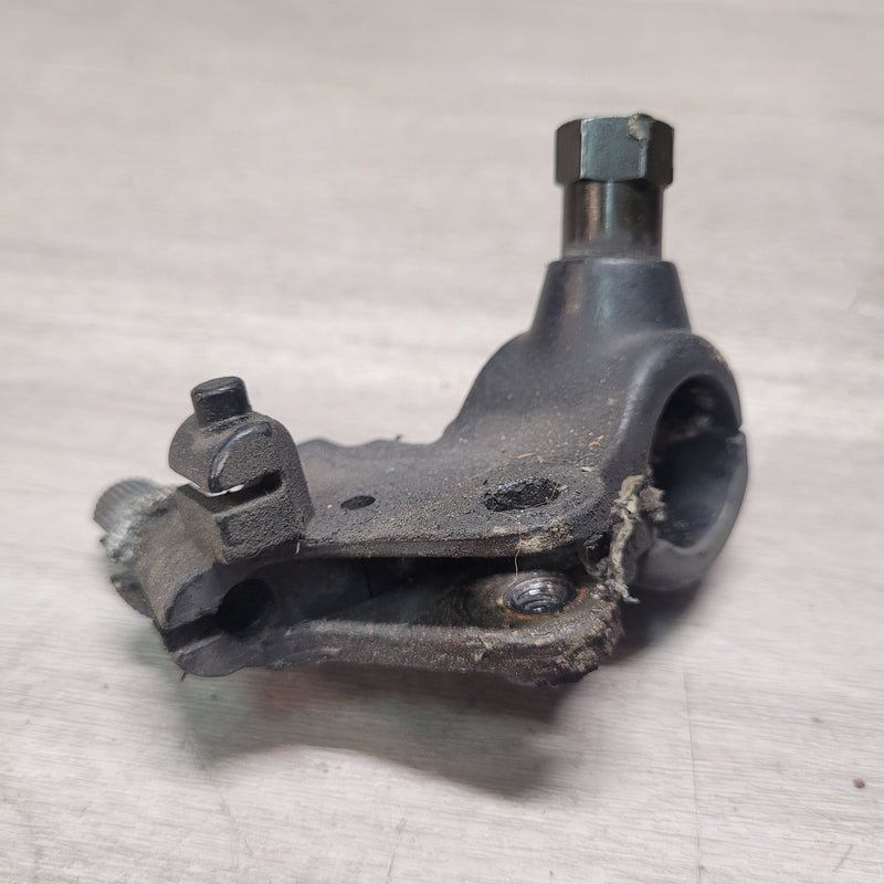XL1000V Varadero (SD02) Clutch Perch