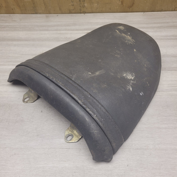 GSF250 Bandit (GJ74A) Rear seat
