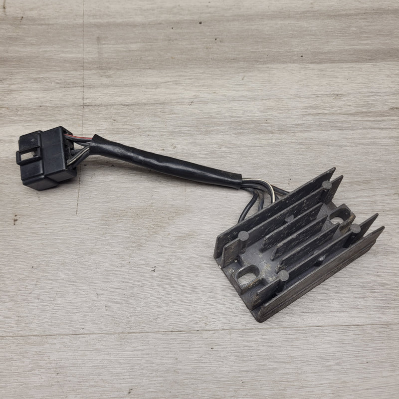 GSF250V Bandit (GJ77A) Regulator rectifier