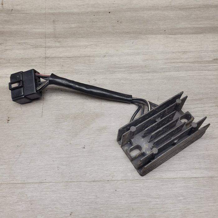 GSF250V Bandit (GJ77A) Regulator rectifier