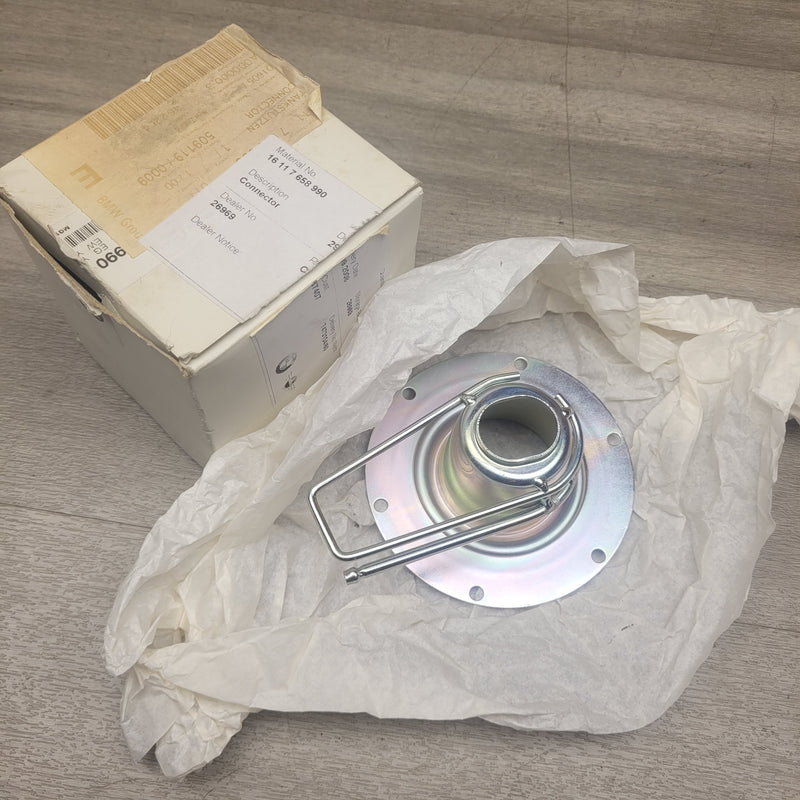 BMW 16 11 7 658 990 Fuel Connector
