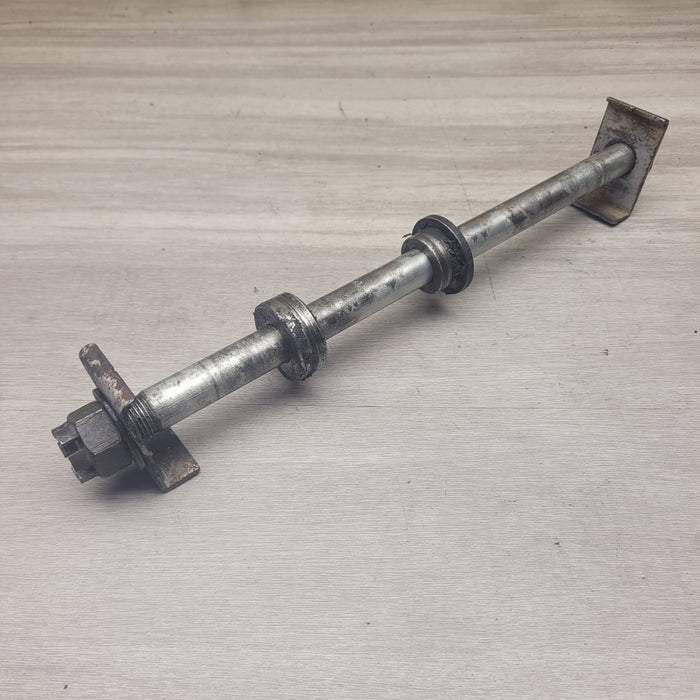 ZZR250 Rear axle