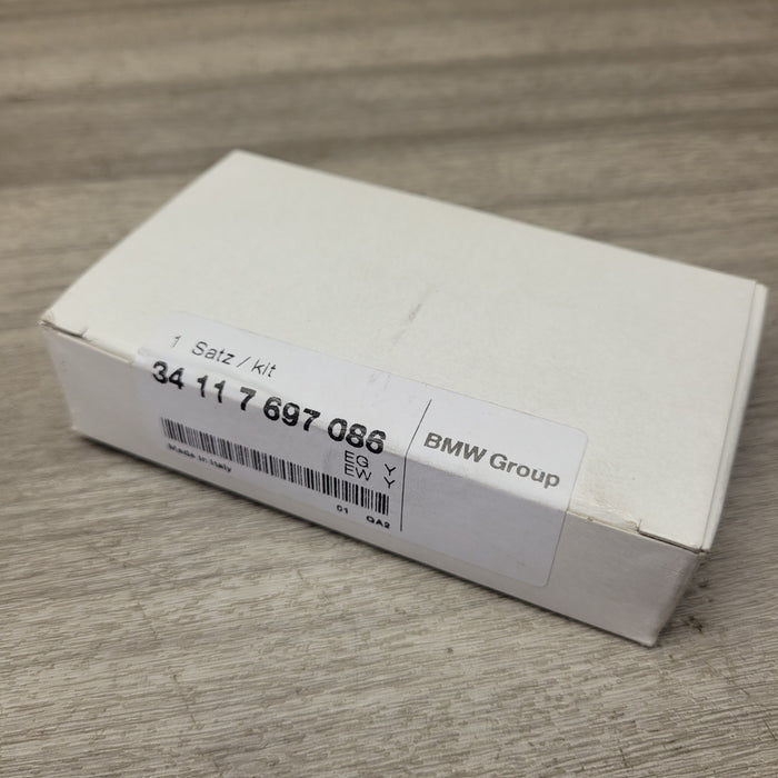34 11 7 697 086 Brake Pads