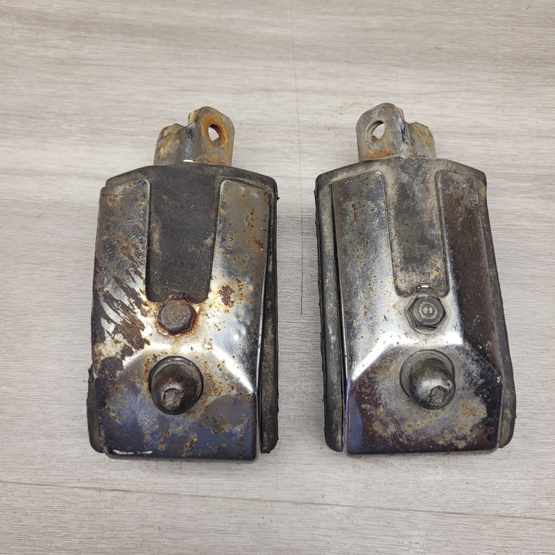 VF500C Magna Foot pegs