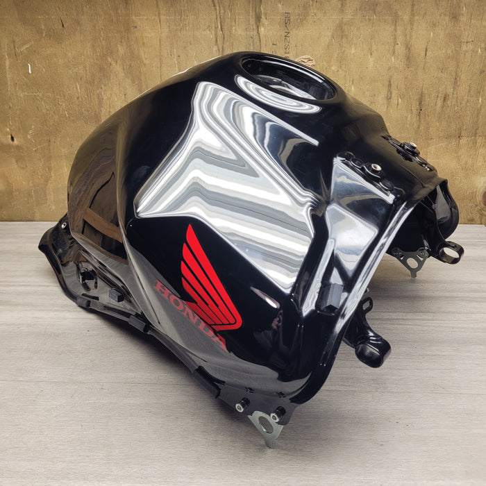 CB750 Hornet (2024) Petrol Tank