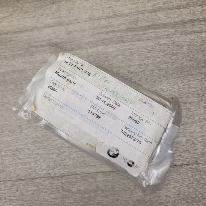 34 21 7 671 876 Kit