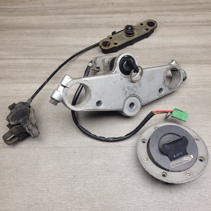 GSX250 INVADER Ignition Barrel, key and lock set