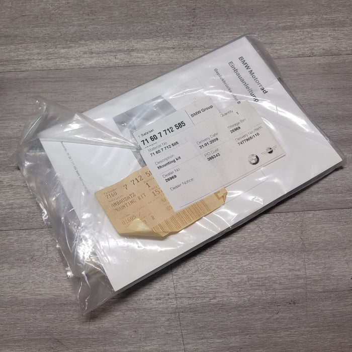 BMW 71 60 7 712 585 Mounting Kit