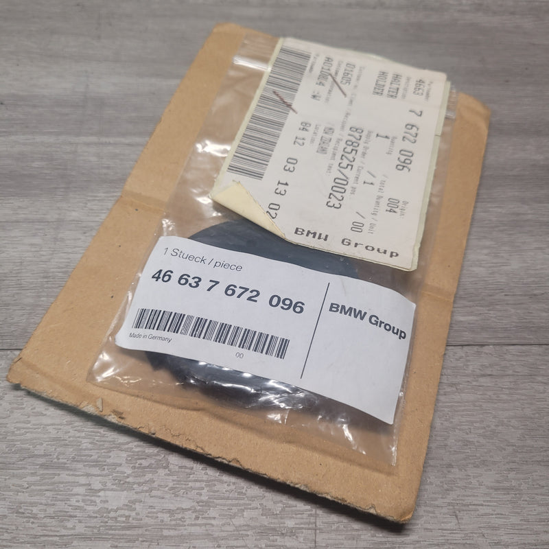 BMW 46 63 7 672 096 Holder