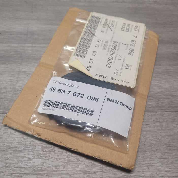 BMW 46 63 7 672 096 Holder
