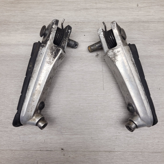 VTR250 (MC33) Front foot pegs