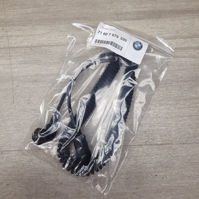71 60 7 675 535 Helmet Connector Cable