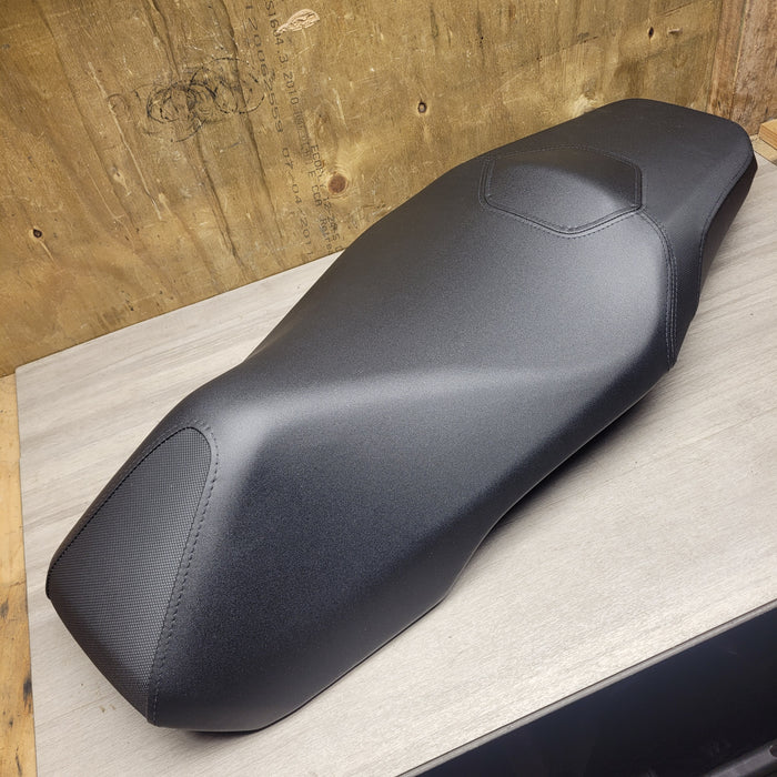 Honda ADV150 Seat (as new)