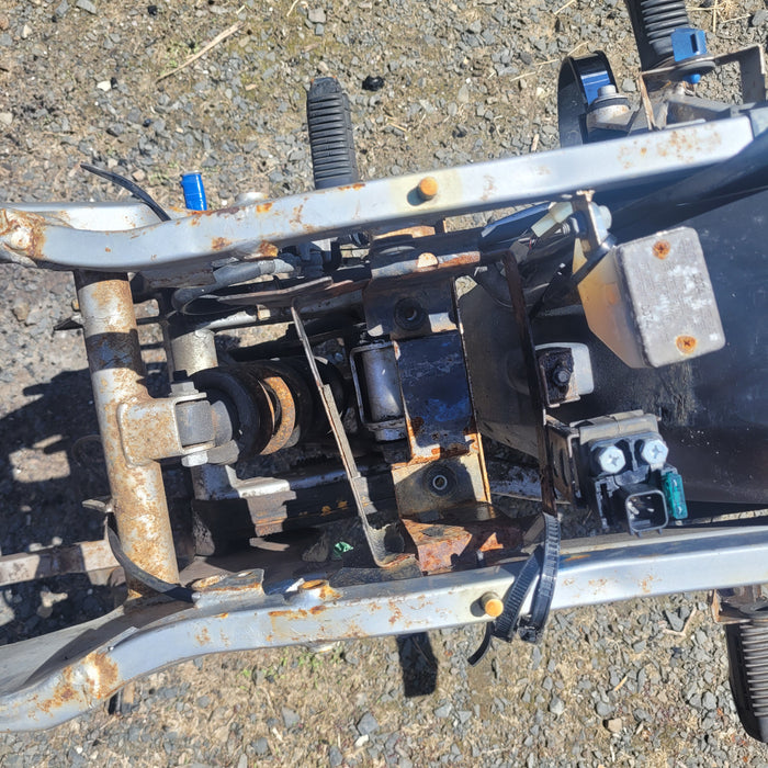 GSX250 Invader Frame (live rego)