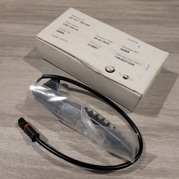 BMW 63 13 7 708 048 Indicator