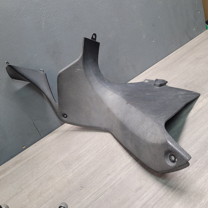 XL1000V Varadero (SD02) Left dash trim panel
