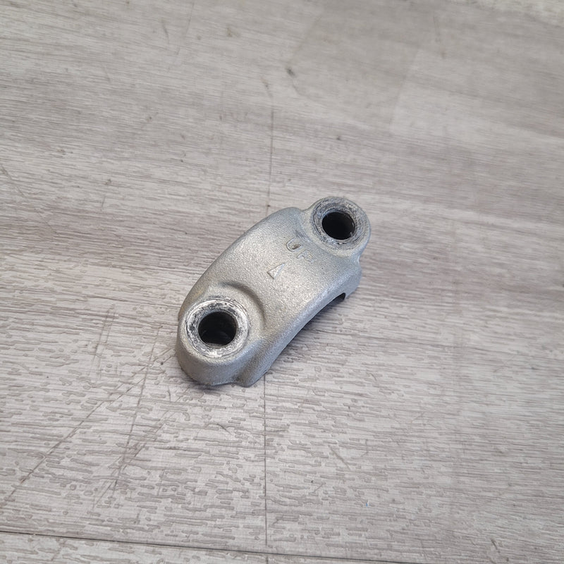 KX250F (2004) Front Brake Master Cylindet Mount Plate