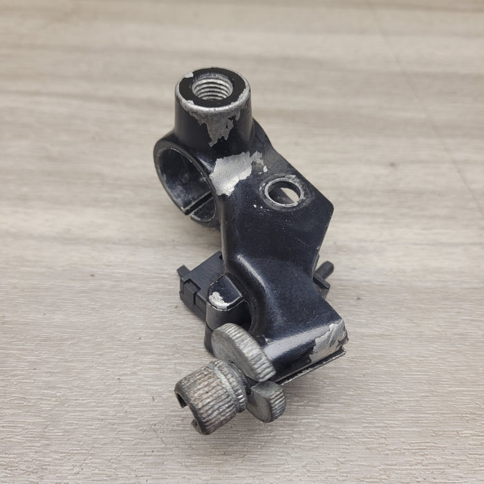 VL250 Intruder Clutch Lever Mount