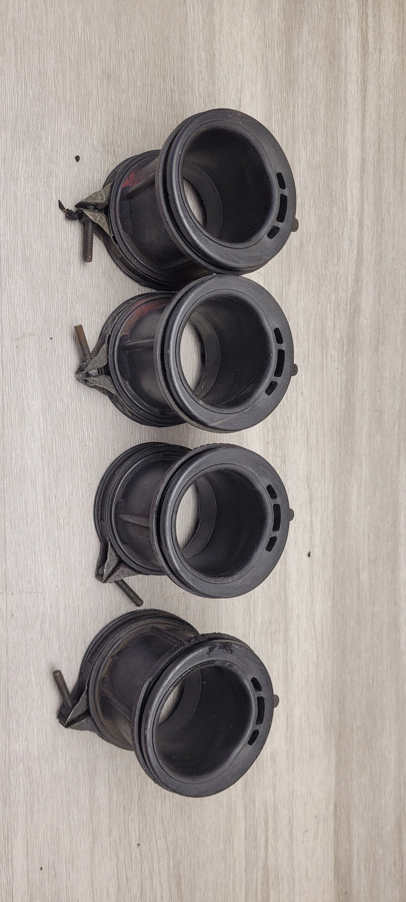 GSF250V Airbox Rubbers