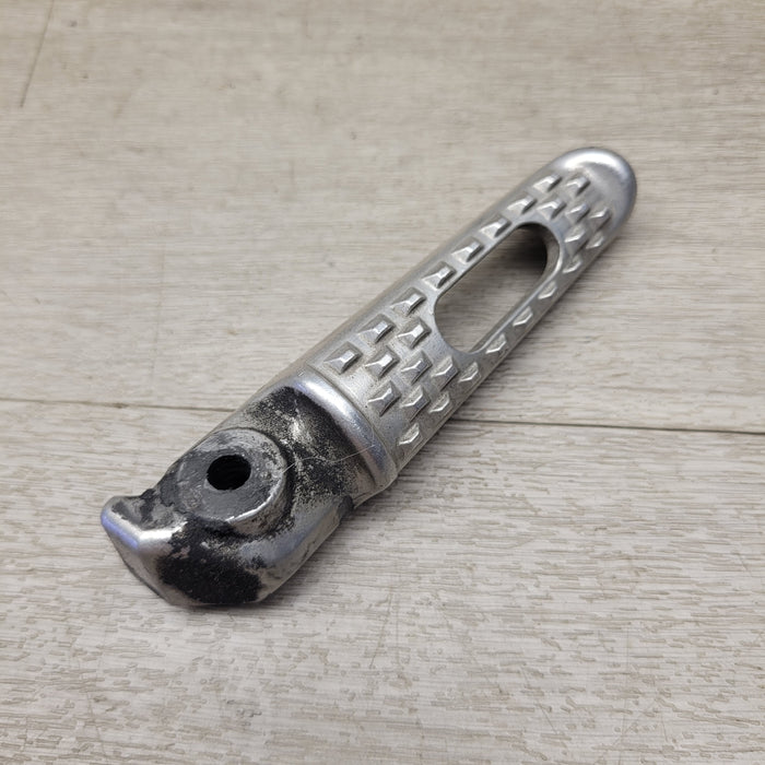 CBR1000RR (08-11) Right passenger peg