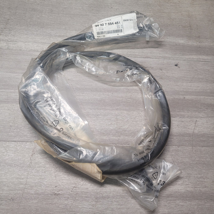 BMW 34 32 7 654 451 Brake Hose