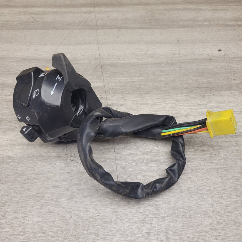 GT250R Left Switch Block